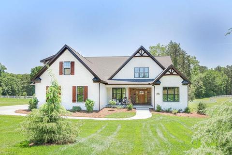 3809 Eagle Downs Way, Summerfield, NC 27358 photo 1