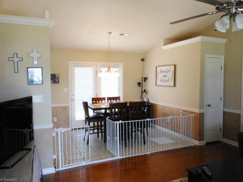 2471 Shadow Valley Rd, High Point, NC 27265 photo 8