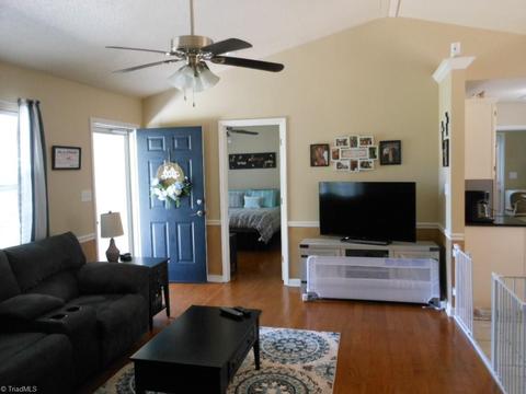 2471 Shadow Valley Rd, High Point, NC 27265 photo 11