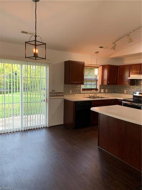 1121 Wesson Ct, High Point, NC 27265 photo 12