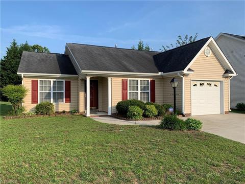 1121 Wesson Ct, High Point, NC 27265 photo 2