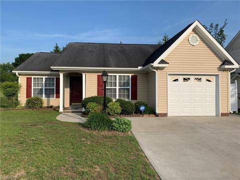 1121 Wesson Ct, High Point, NC 27265 photo 1