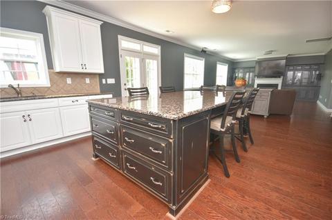 4608 River Valley Rd, High Point, NC 27265 photo 5