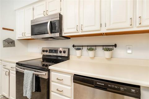 2453 Willard Rd, High Point, NC 27265 photo 9