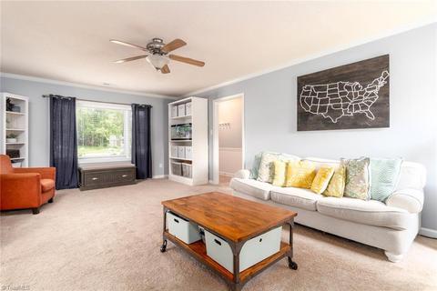 2453 Willard Rd, High Point, NC 27265 photo 6