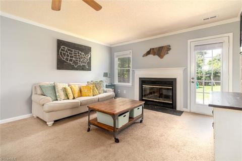 2453 Willard Rd, High Point, NC 27265 photo 8