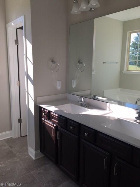 128 Saddlebrook Dr, Advance, NC 27006 photo 9