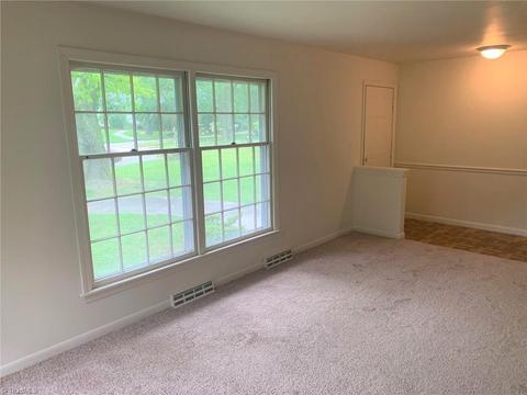 1430 Bragg Ct, High Point, NC 27265 photo 4