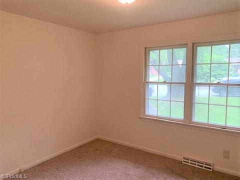 1430 Bragg Ct, High Point, NC 27265 photo 11