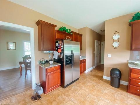 214 Maple Dr, Mount Airy, NC 27030 photo 16