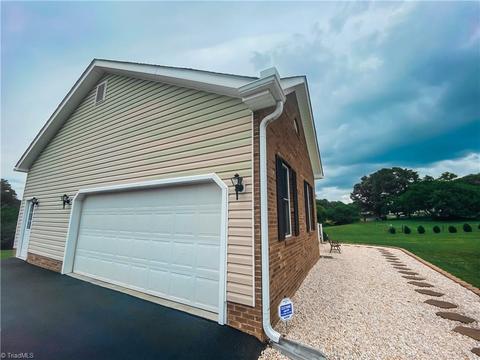 214 Maple Dr, Mount Airy, NC 27030 photo 26