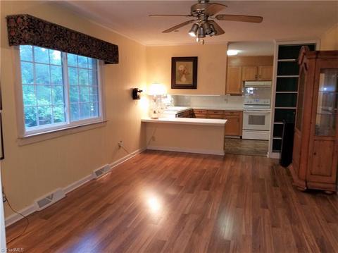1602 Guyer St, High Point, NC 27265 photo 5