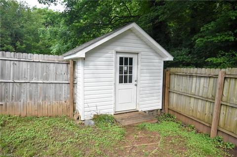 187 Erwin St, Cooleemee, NC 27014 photo 6