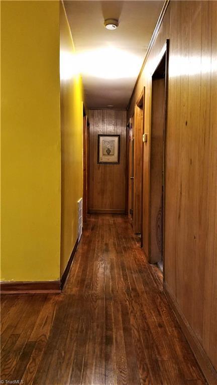 3302 Forestview Dr, High Point, NC 27260 photo 6