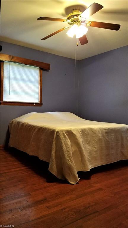 3302 Forestview Dr, High Point, NC 27260 photo 3