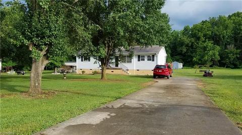 3302 Forestview Dr, High Point, NC 27260 photo 21