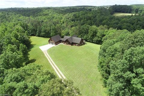 968 Corner Rd, Pinnacle, NC 27043 photo 2