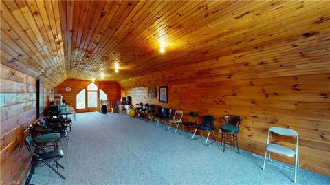 968 Corner Rd, Pinnacle, NC 27043 photo 11