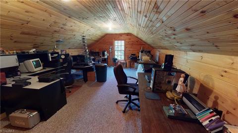 968 Corner Rd, Pinnacle, NC 27043 photo 22