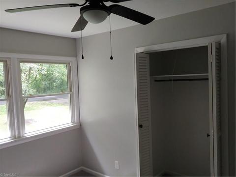 515 Cedar St, Eden, NC 27288 photo 2