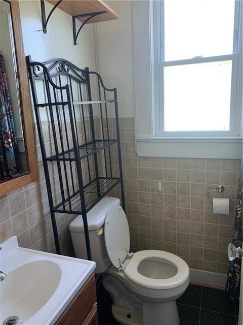 107 Carson St, Pilot Mountain, NC 27041 photo 12