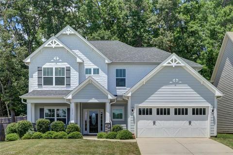 2419 Hammock Dr, High Point, NC 27265 photo 1