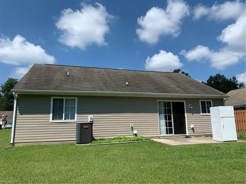1711 Challock Way, High Point, NC 27260 photo 3