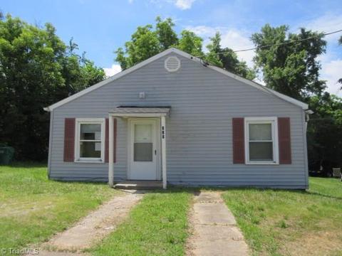 706 Kearns Ave, High Point, NC 27260 photo 1