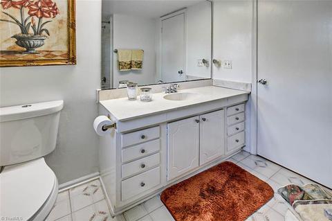 2504 Suffolk Ave, High Point, NC 27265 photo 20