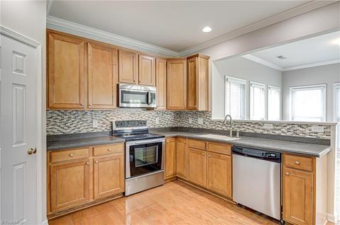 3905 Tonsley Pl, High Point, NC 27265 photo 12