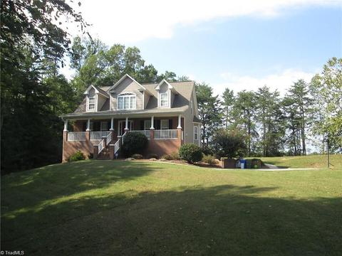405 Ada Ln, Clemmons, NC 27012 photo 3