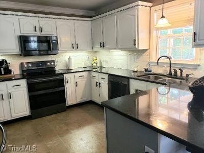 405 Ada Ln, Clemmons, NC 27012 photo 9