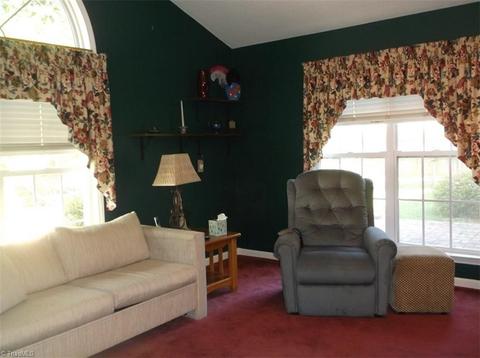 2913 Firethorn Dr, High Point, NC 27265 photo 11