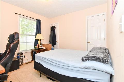 3622 Akers Ct, High Point, NC 27263 photo 9