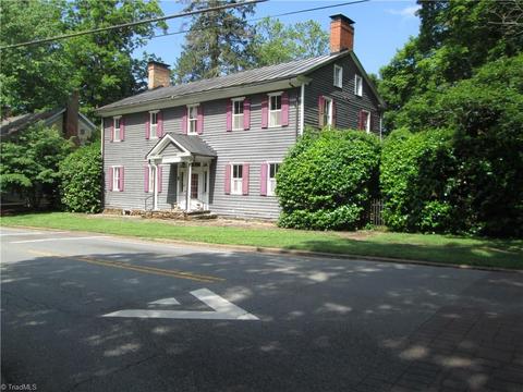 5576 Main St, Bethania, NC 27010 photo 1