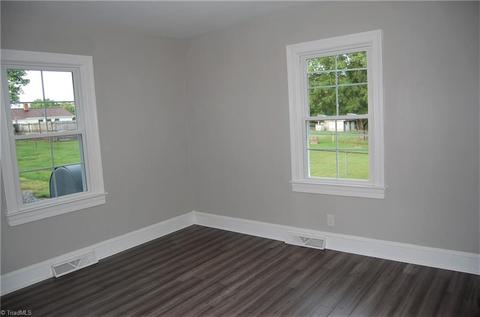 801 Arthur Ave, High Point, NC 27263 photo 11