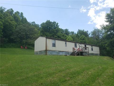422 Eagle Hills Rd, Purlear, NC 28665 photo 29