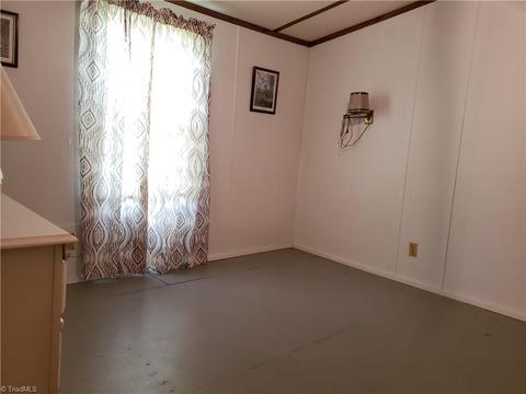 422 Eagle Hills Rd, Purlear, NC 28665 photo 14