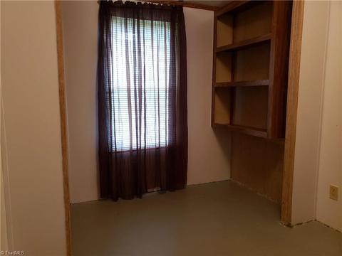 422 Eagle Hills Rd, Purlear, NC 28665 photo 22