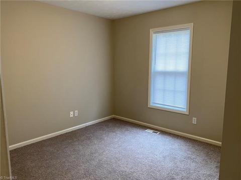 2701 Ingleside Dr, High Point, NC 27265 photo 10