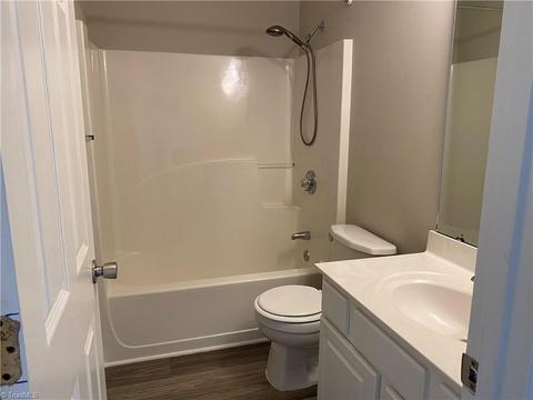 2701 Ingleside Dr, High Point, NC 27265 photo 9