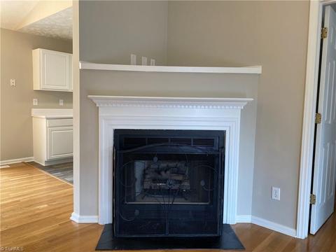 2701 Ingleside Dr, High Point, NC 27265 photo 4
