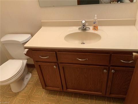 4744 Deerwood Ln, Trinity, NC 27370 photo 6