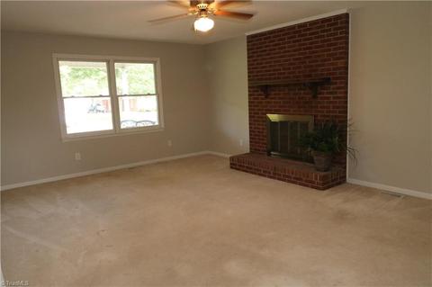 217 Freeman St, Dobson, NC 27017 photo 5