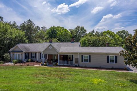 1998 Harper Rd, Clemmons, NC 27012 photo 2