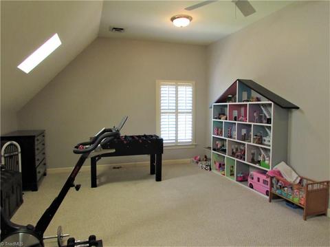 1700 Heathgate Pt, High Point, NC 27262 photo 30