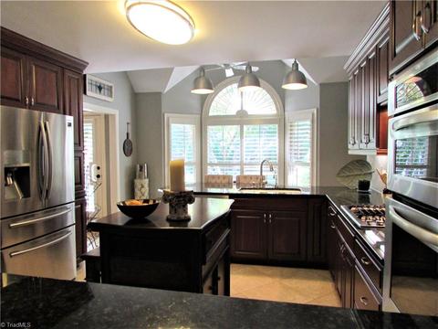 1700 Heathgate Pt, High Point, NC 27262 photo 15