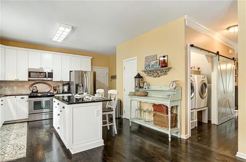 3844 Waterview Rd, High Point, NC 27265 photo 9