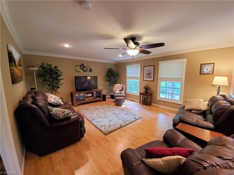 1128 Decoster Dr, King, NC 27021 photo 13