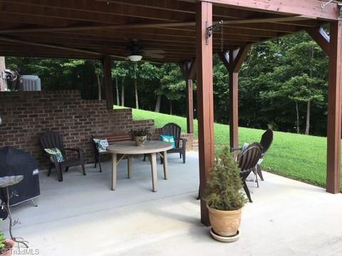1128 Decoster Dr, King, NC 27021 photo 39